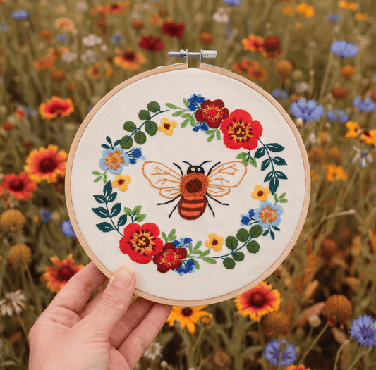 Buzzy de bij - Borduurset